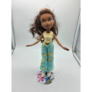 Bratz Doll Sasha with Brown Hair - Yellow Tank Top & Duck Pajama Pants